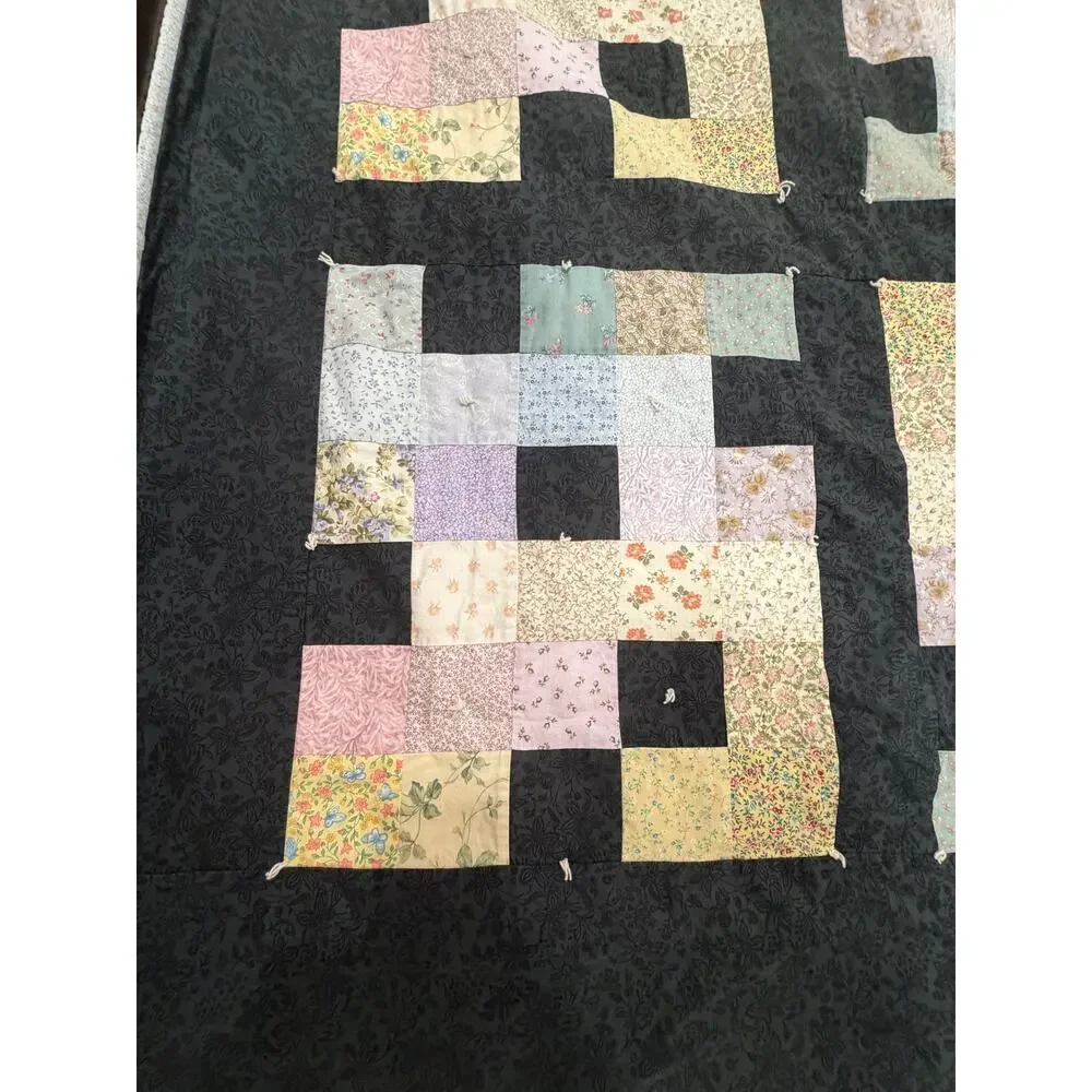 Vintage Patchwork Quilt 89x101 Double Sided Floral Pastel Bedspread Handmade